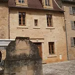 Апартаменты Le Grenier Du Chapitre Son Loft Avec Les Poutres Et Sans Les Poutres Сарла-ла-Канеда