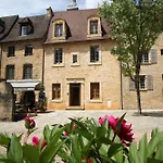Апартаменты Le Grenier Du Chapitre Son Loft Avec Les Poutres Et Sans Les Poutres *