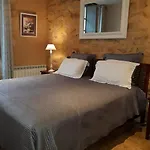 Апартаменты Le Grenier Du Chapitre Son Loft Avec Les Poutres Et Sans Les Poutres Сарла-ла-Канеда