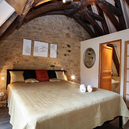 Apartment Le Grenier Du Chapitre Son Loft Avec Les Poutres Et Sans Les Poutres