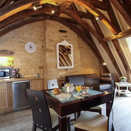 Appartamento Le Grenier Du Chapitre Son Loft Avec Les Poutres Et Sans Les Poutres