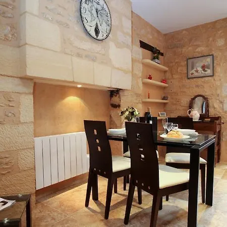 Le Grenier Du Chapitre Apartment