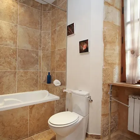 Apartment Le Grenier Du Chapitre