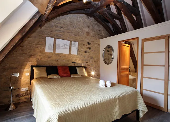 Apartment Le Grenier Du Chapitre