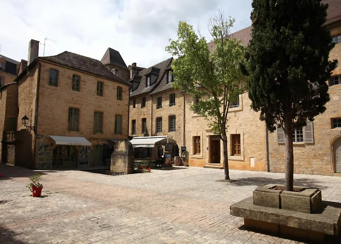 Le Grenier Du Chapitre Son Loft Avec Les Poutres Et Sans Les Poutres