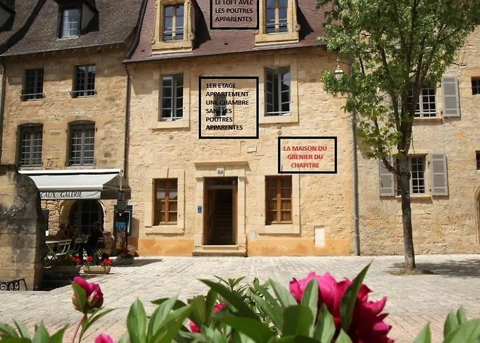 Le Grenier Du Chapitre Son Loft Avec Les Poutres Et Sans Les Poutres Lejlighed Sarlat-la-Canéda