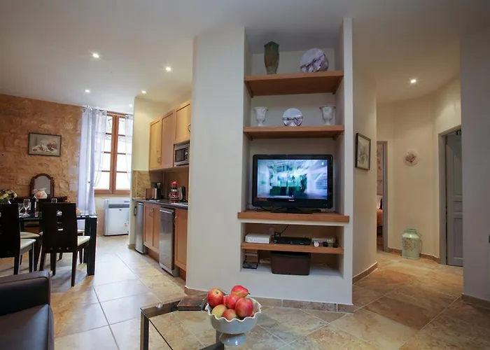 Apartment Le Grenier Du Chapitre Son Loft Avec Les Poutres Et Sans Les Poutres