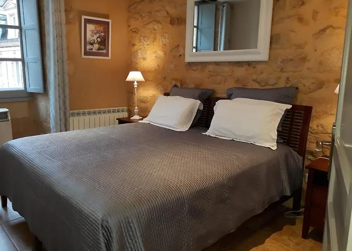 Lejlighed Le Grenier Du Chapitre Son Loft Avec Les Poutres Et Sans Les Poutres Sarlat-la-Canéda